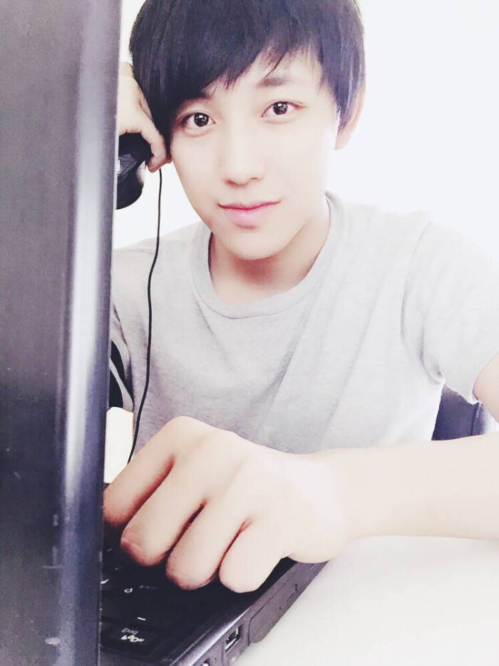 xingkong.com_
内容过多时 页面如何设计?(图6) xingkong.com_
内容过多时 页面如何设计?(图6)