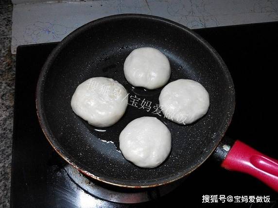 星空官网登录_
哇哦 早餐煎饼还可以这么做 加热过的香蕉真的很好吃！(图7)