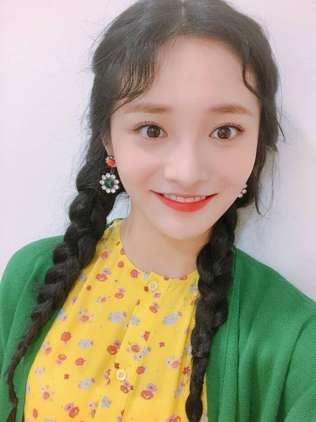 甩了王思聪 跟蔡徐坤恋爱 不分场所撩汉 这个98年小花情商低?【星空官网登录】(图7)
甩了王思聪 跟蔡徐坤恋爱 不分场所撩汉 这个98年小花情商低?【星空官网登录】(图7)