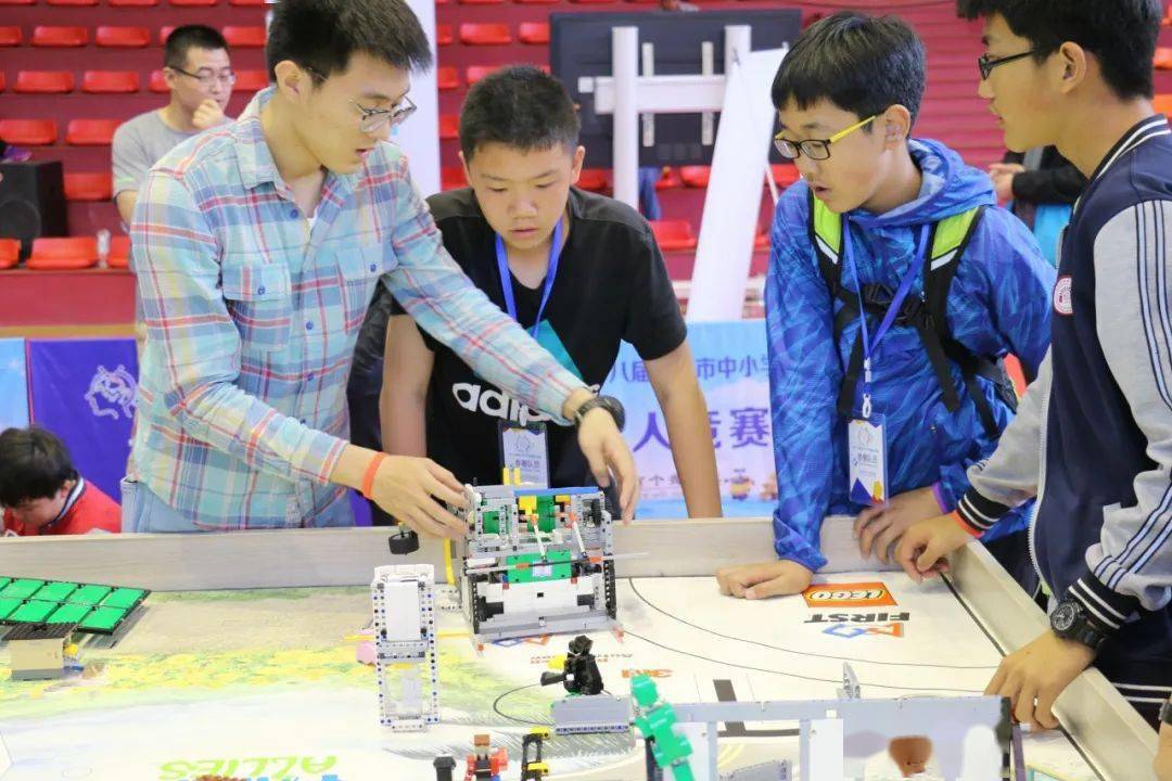 我市获批“国家级信息化教学实验区”:星空体育官网(图2)
我市获批“国家级信息化教学实验区”:星空体育官网(图2)