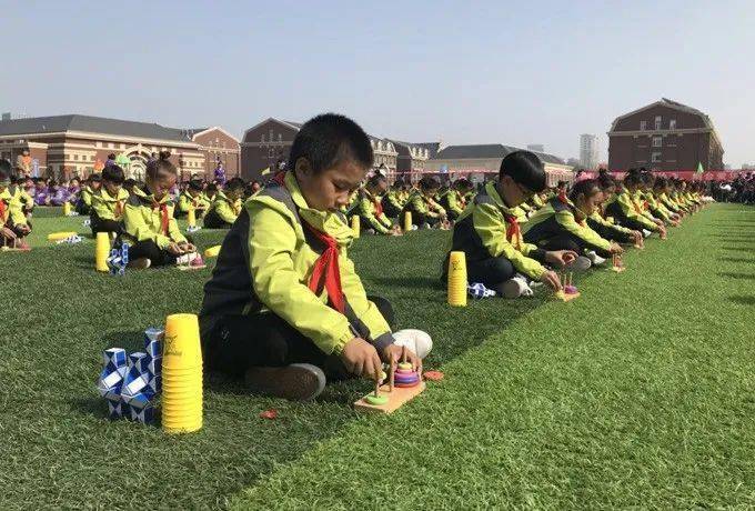 我市获批“国家级信息化教学实验区”:星空体育官网(图7)
我市获批“国家级信息化教学实验区”:星空体育官网(图7)