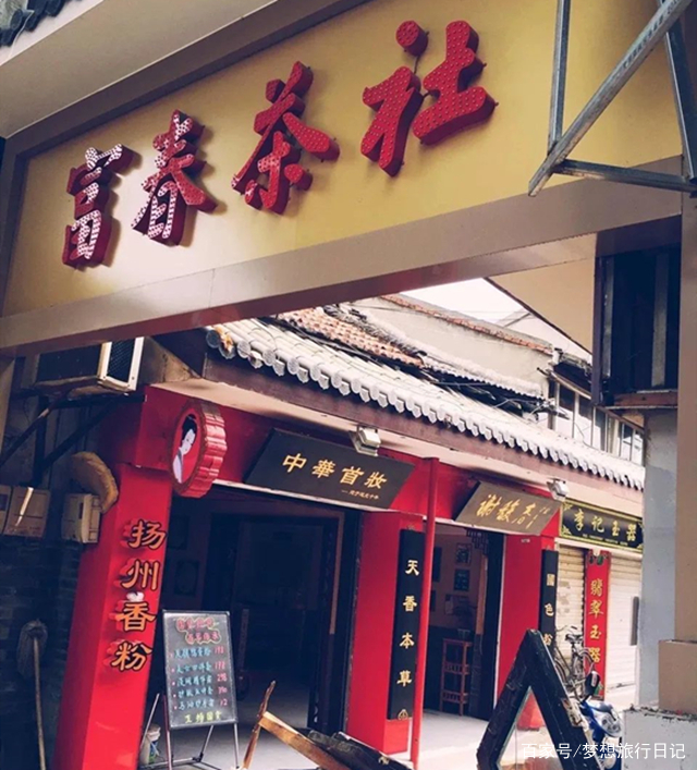 赣州南康区救助站:六旬老太被救助 高1米5 花白短发:星空体育官网(图3) 星空体育官网